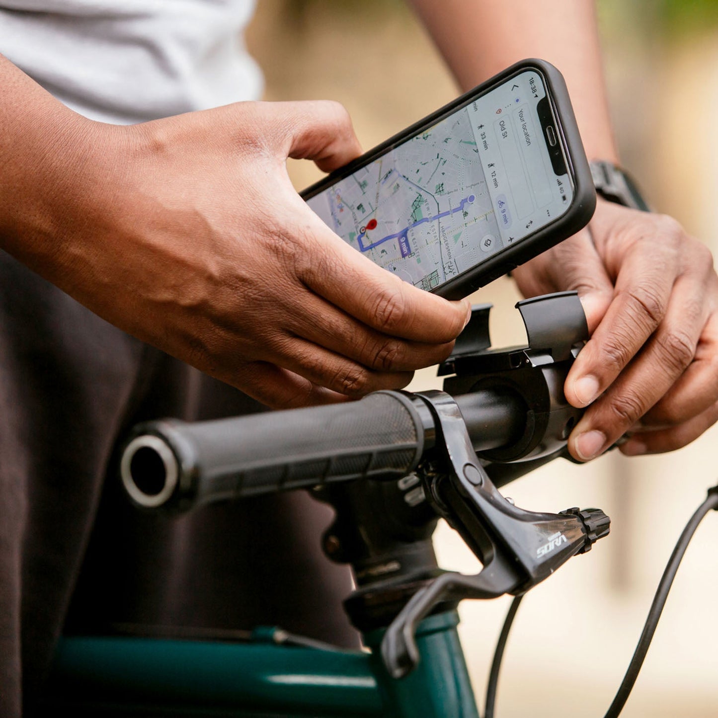 Loop Mount Universal Bike Phone Holder - 360° Rotation, All Smartphones, Silver