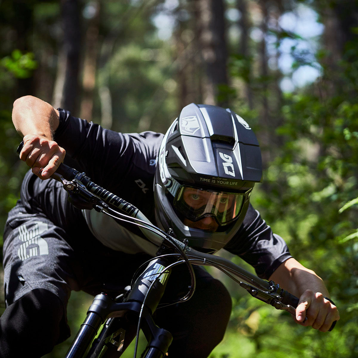 TSG - Sentinel Bike Helmet - Full Face Downhill MTB Style- Satin Black