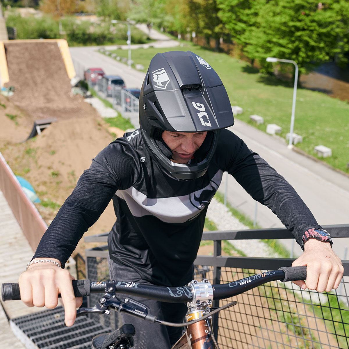 TSG - Sentinel Bike Helmet - Full Face Downhill MTB Style- Satin Black