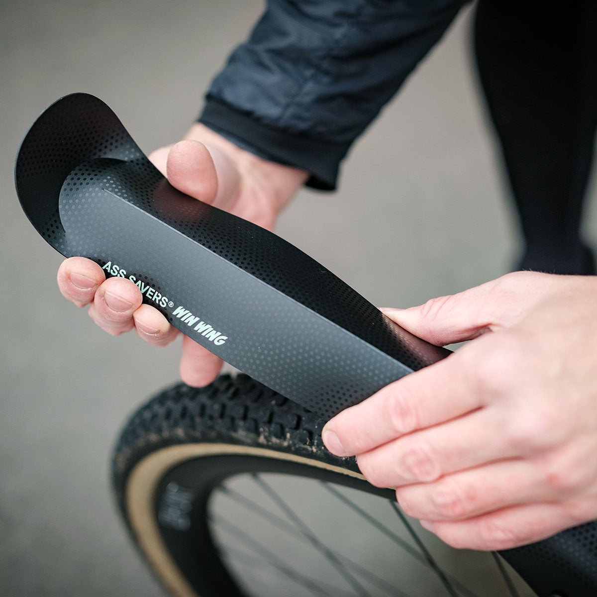 Ass Savers Win Wing 2 Road Rear Mudguard w/ Black Wishbone-Blue Dots