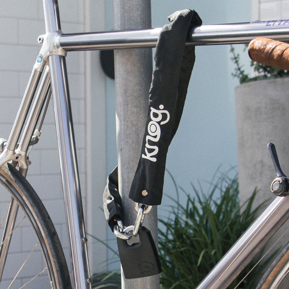 Knog Straight Jacket Skinny Chain Bike Lock - 31.5 Inch Hardened Steel-Blue