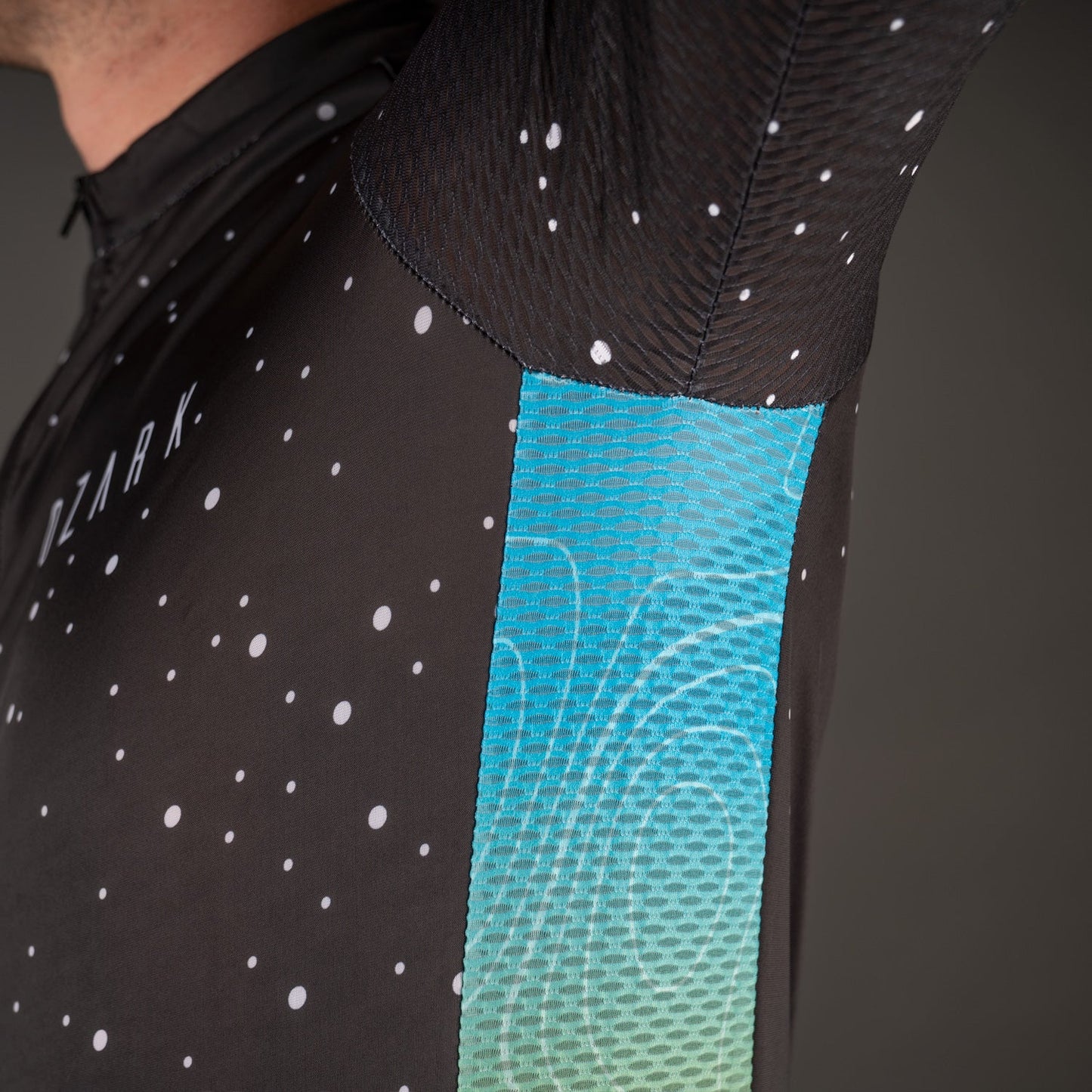 Men’s Ozark Sky Jersey – Performance Fit with Breathable Comfort and Ample Storage