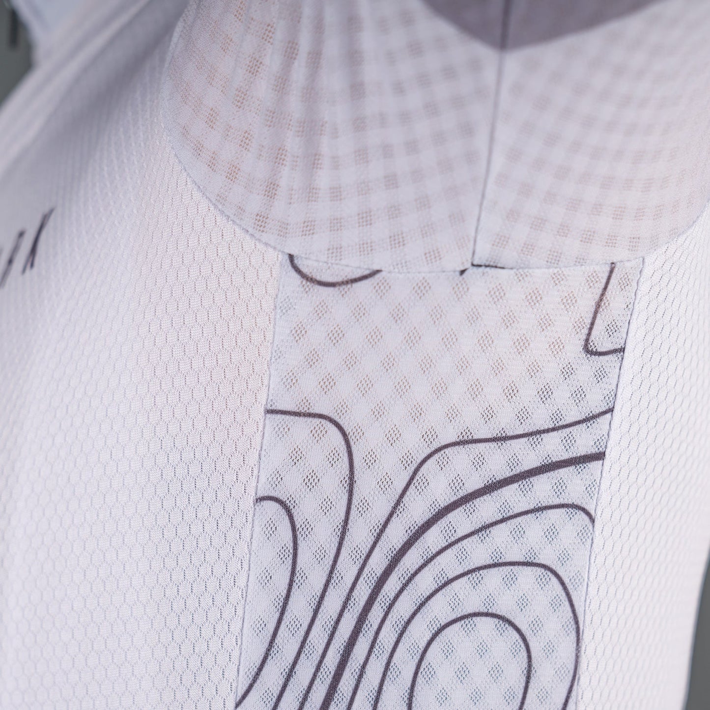Men’s Core Grey Jersey – Breathable, Performance Fit with Four-Pocket Storage